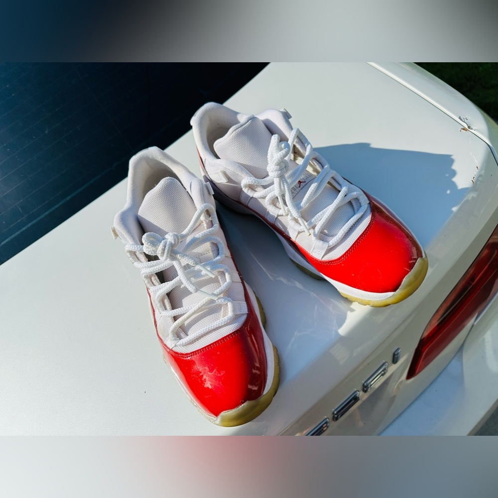 Jordan 11s